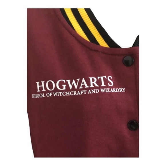 Harry Potter Hogwarts school of witchcraft and wizardry football jacket size XL - Picture 4 of 15